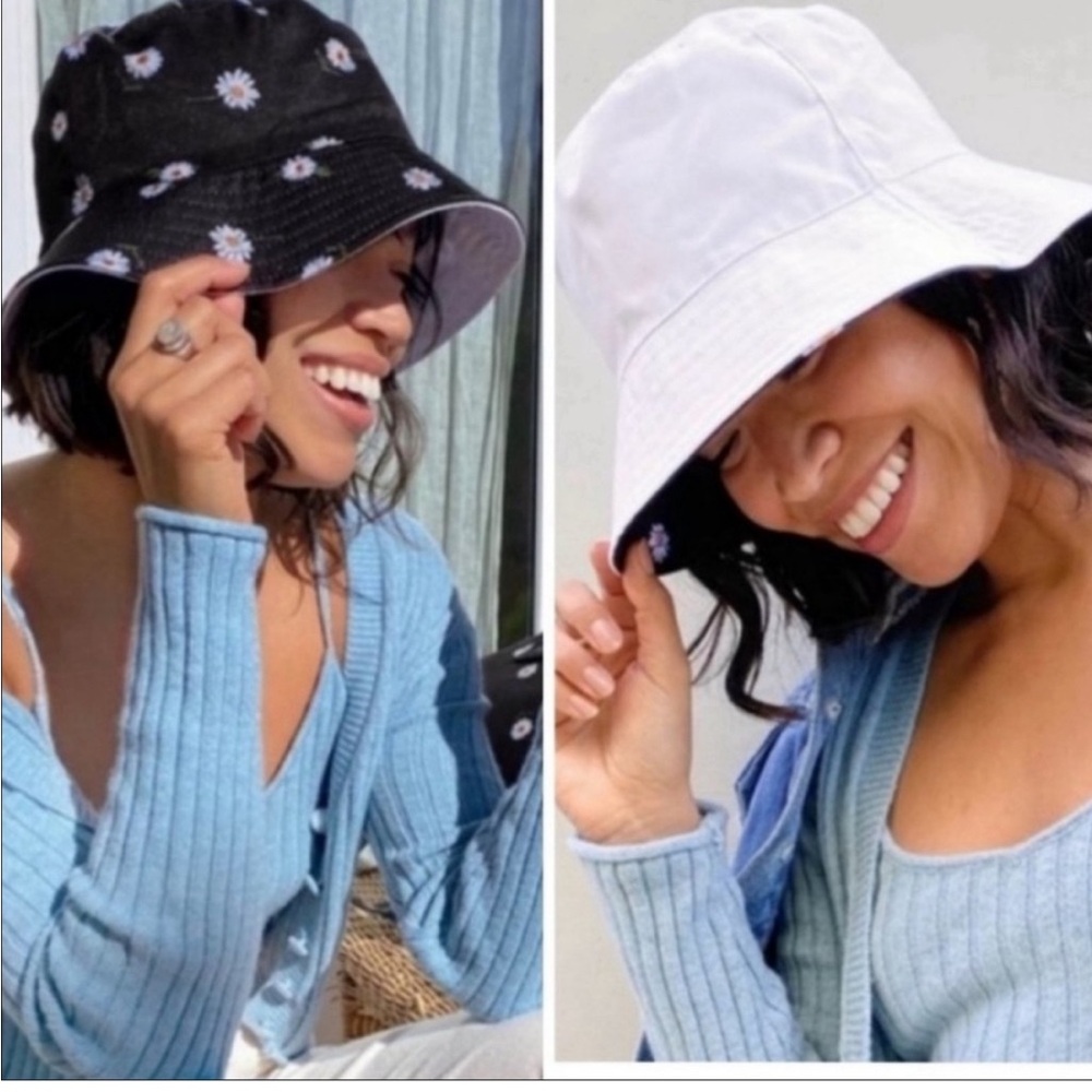Alice and Olivia reversible bucket hat